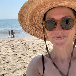 Meet your Posher, Carrie